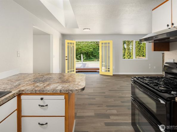 1615 106th Street SW, Everett WA 98204