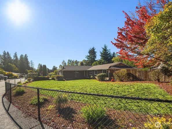 1615 106th Street SW, Everett WA 98204