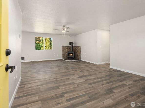 1615 106th Street SW, Everett WA 98204