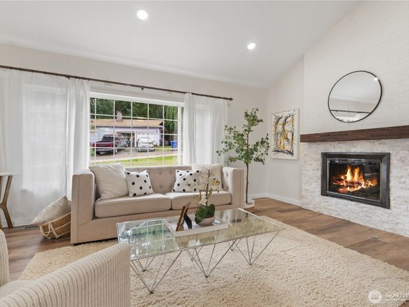 15414 SE 17th Street, Bellevue WA 98007