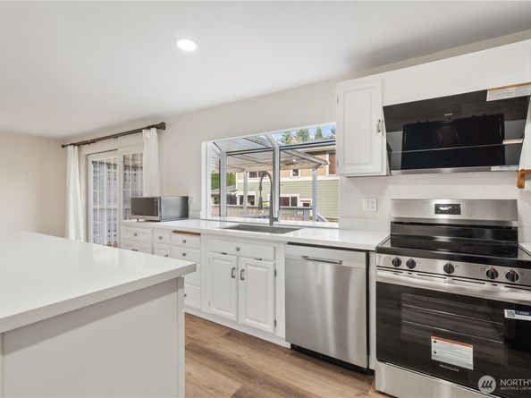 15414 SE 17th Street, Bellevue WA 98007