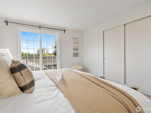 15414 SE 17th Street, Bellevue WA 98007