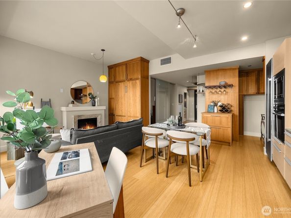 737 Olive Way 1909, Seattle WA 98101