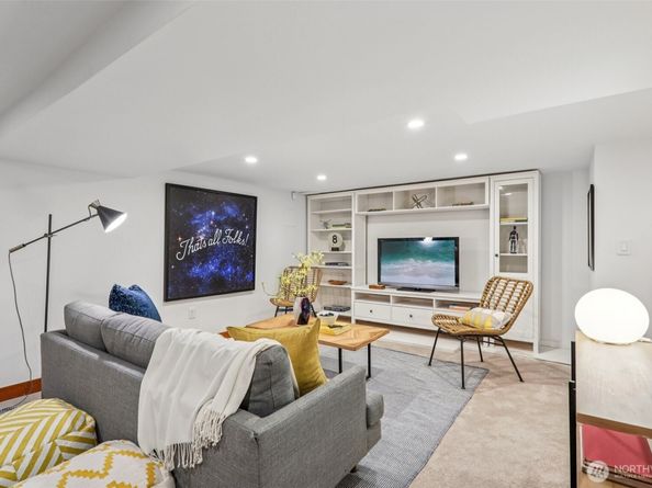 2419 2nd Avenue W, Seattle WA 98119
