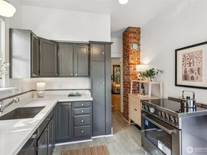 2419 2nd Avenue W, Seattle WA 98119
