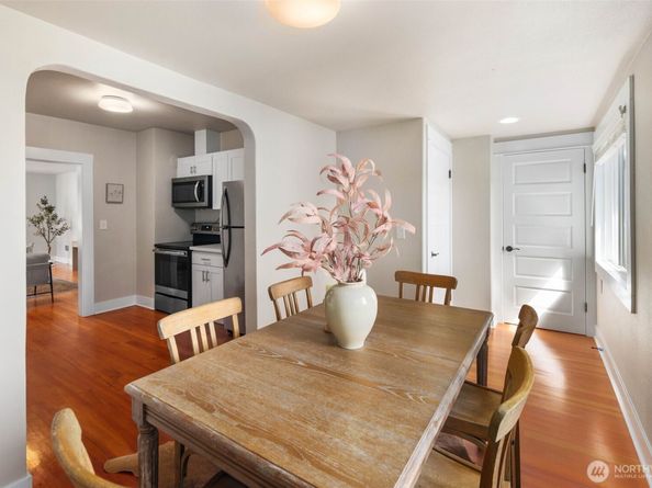 815 S Rose Street A, Seattle WA 98108