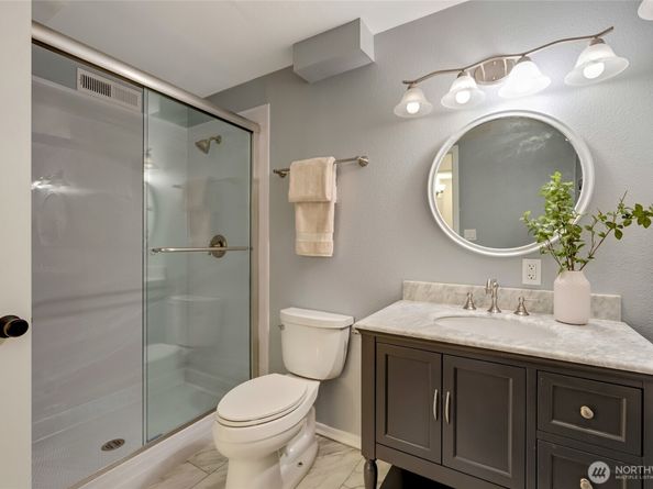 16921 135th Place SE, Renton WA 98058
