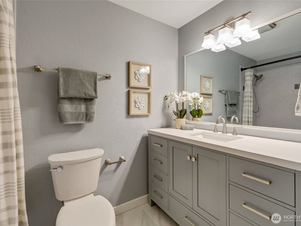 16921 135th Place SE, Renton WA 98058