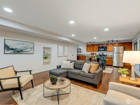 16921 135th Place SE, Renton WA 98058