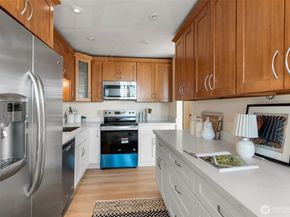 500 W Olympic Place 203, Seattle WA 98119