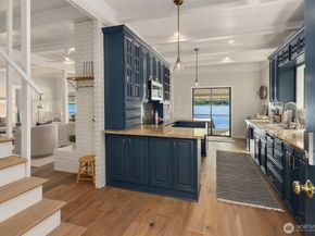 26321 Pillsbury Road SW, Vashon WA 98070
