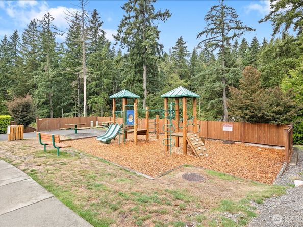 15424 61st Place W, Edmonds WA 98026