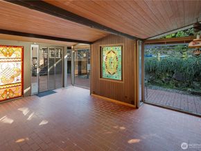 3653 W Commodore Way, Seattle WA 98199