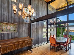 3653 W Commodore Way, Seattle WA 98199