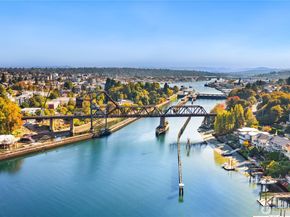 3653 W Commodore Way, Seattle WA 98199
