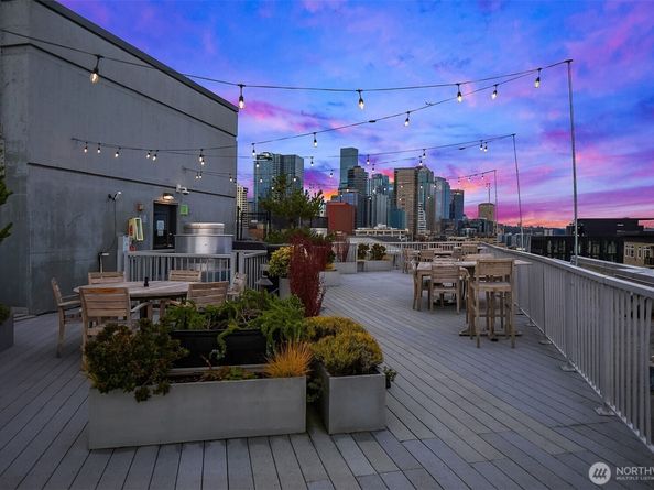 76 Cedar St 405, Seattle WA 98121