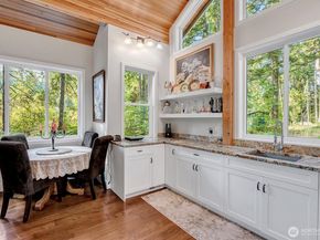 14612 Bear Creek Road NE, Woodinville WA 98077