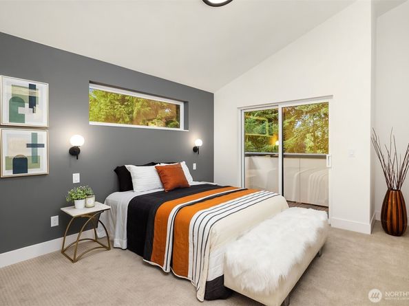 13768 22nd Avenue NE, Seattle WA 98125
