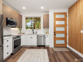 13768 22nd Avenue NE, Seattle WA 98125