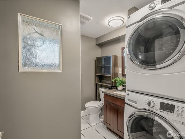 17733 2nd Place NE, Shoreline WA 98155