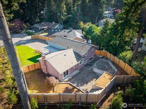17733 2nd Place NE, Shoreline WA 98155