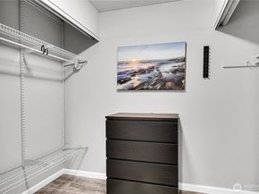 2562 Thorndyke Avenue W 104, Seattle WA 98199