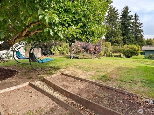 610 S 194th Street, Des Moines WA 98148