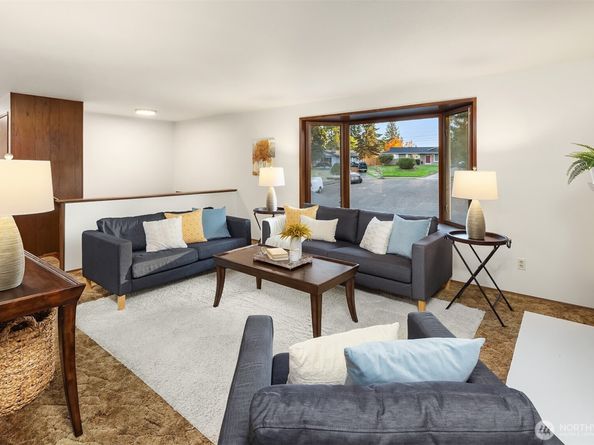 22603 41ST Place SW, Mountlake Terrace WA 98043
