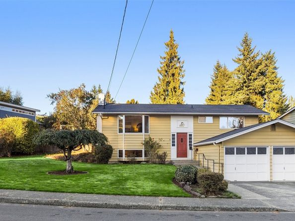 22603 41ST Place SW, Mountlake Terrace WA 98043