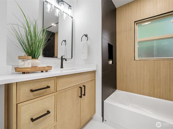 3503 Meadow Avenue N, Renton WA 98056