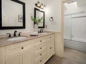 16707 NE 124th Street, Redmond WA 98052