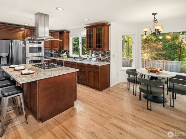 16707 NE 124th Street, Redmond WA 98052