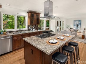 16707 NE 124th Street, Redmond WA 98052