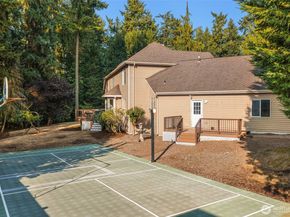 16707 NE 124th Street, Redmond WA 98052