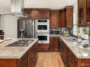 16707 NE 124th Street, Redmond WA 98052