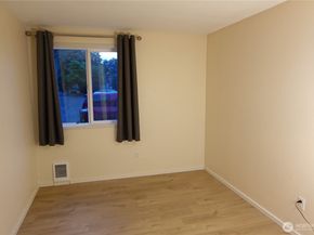 1840 Central Place S H75, Kent WA 98030