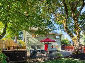 18344 Wallingford Avenue N, Shoreline WA 98133