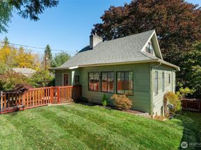 18344 Wallingford Avenue N, Shoreline WA 98133