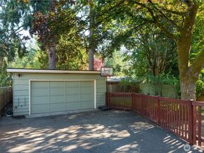 18344 Wallingford Avenue N, Shoreline WA 98133