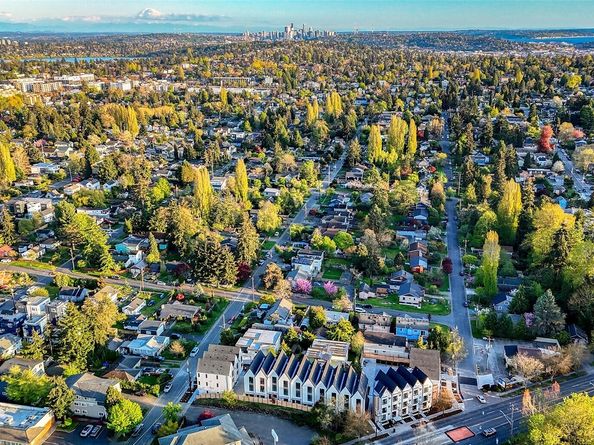 9748 B Holman Road NW, Seattle WA 98117