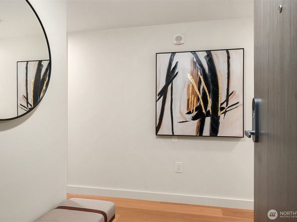 121 Stewart Street 1204, Seattle WA 98011