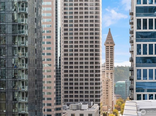 121 Stewart Street 1204, Seattle WA 98011