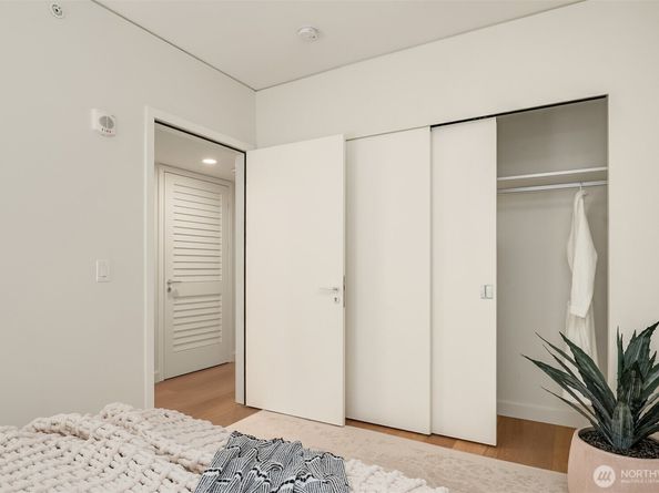 121 Stewart Street 1204, Seattle WA 98011