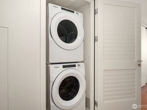 121 Stewart Street 1204, Seattle WA 98011