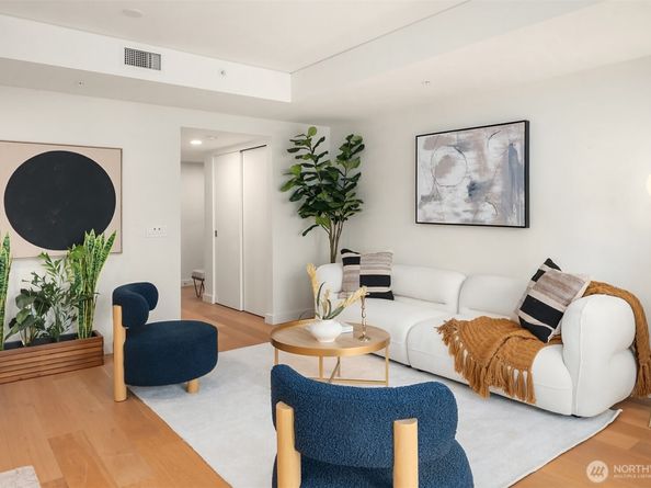 121 Stewart Street 1204, Seattle WA 98011