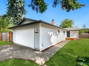 15028 108th Place NE, Bothell WA 98011