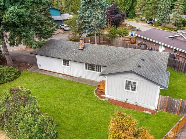 15028 108th Place NE, Bothell WA 98011