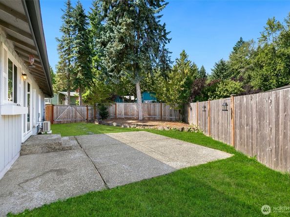 15028 108th Place NE, Bothell WA 98011