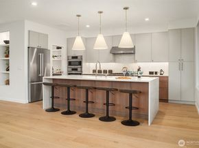 6214 40th Avenue NE, Seattle WA 98115