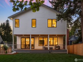 6214 40th Avenue NE, Seattle WA 98115